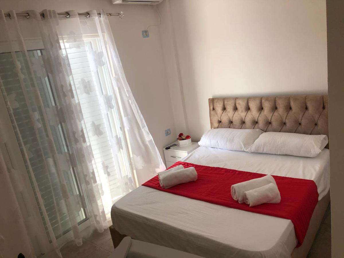 Elton Tafa guesthouse Ksamil Eksteriør billede