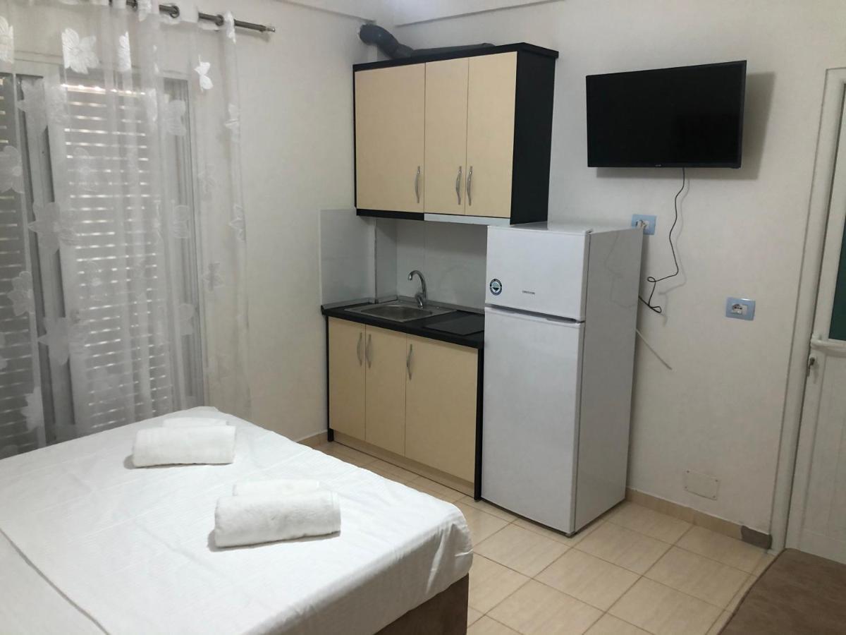 Elton Tafa guesthouse Ksamil Eksteriør billede