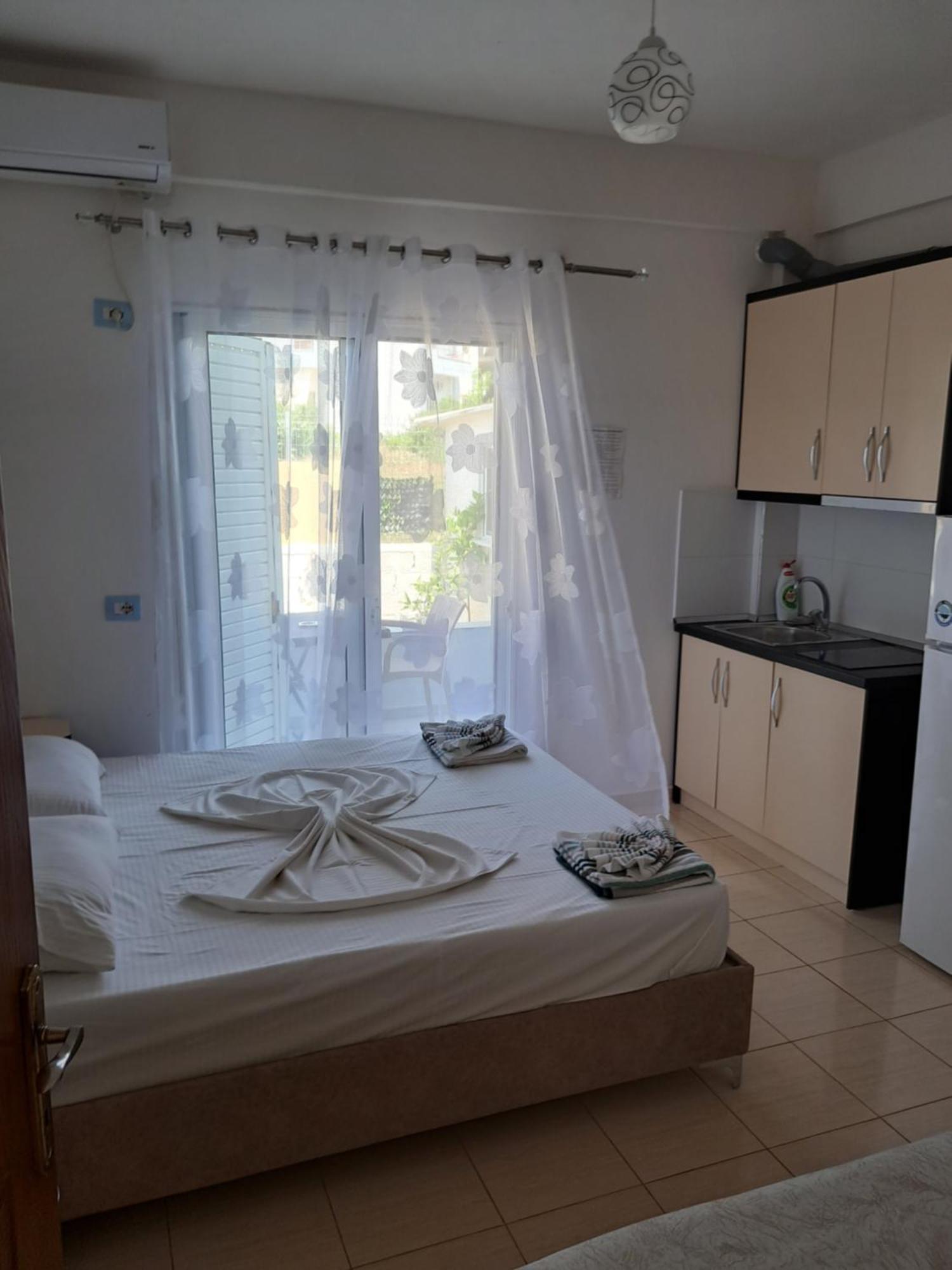 Elton Tafa guesthouse Ksamil Værelse billede