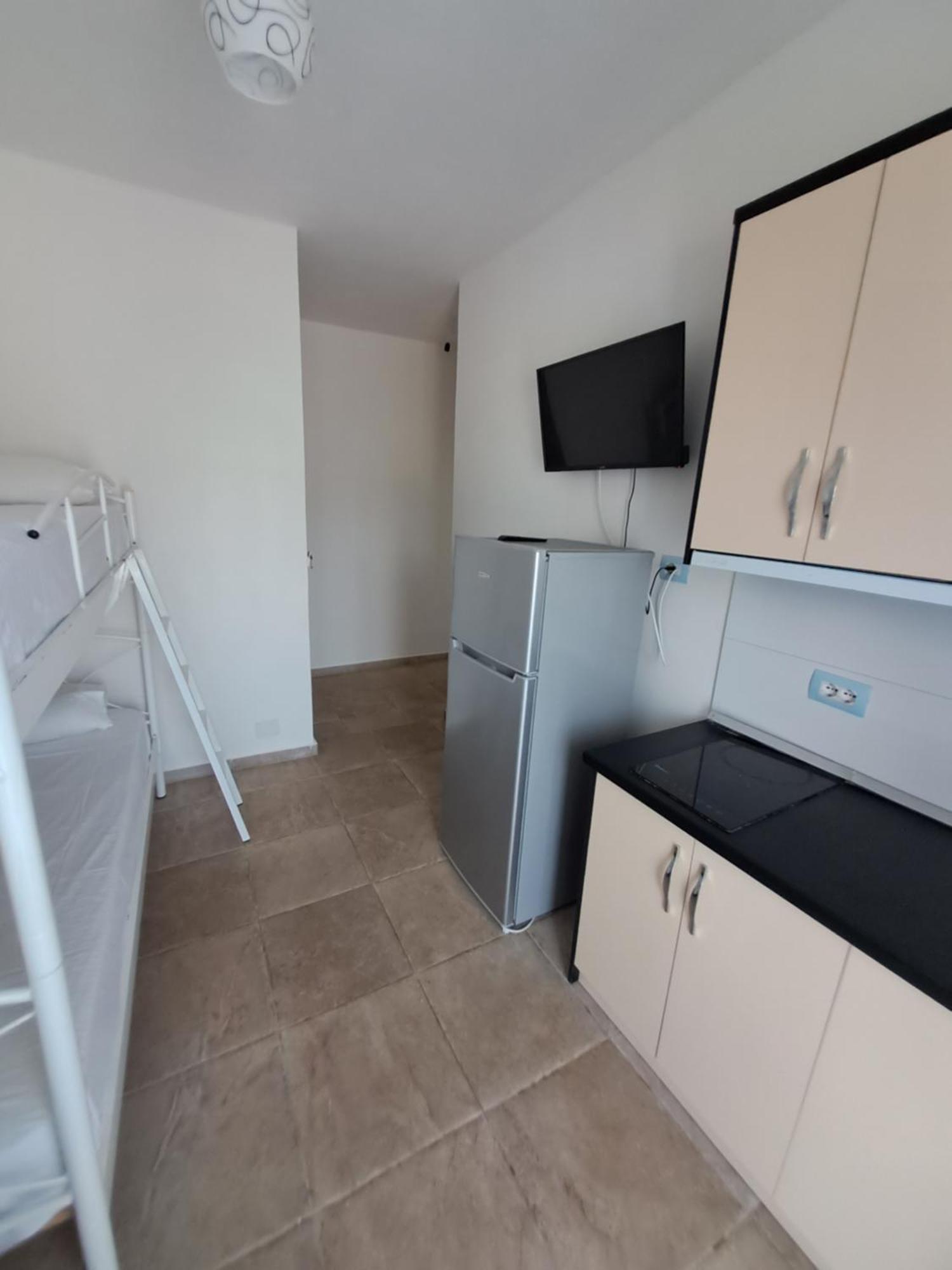 Elton Tafa guesthouse Ksamil Eksteriør billede