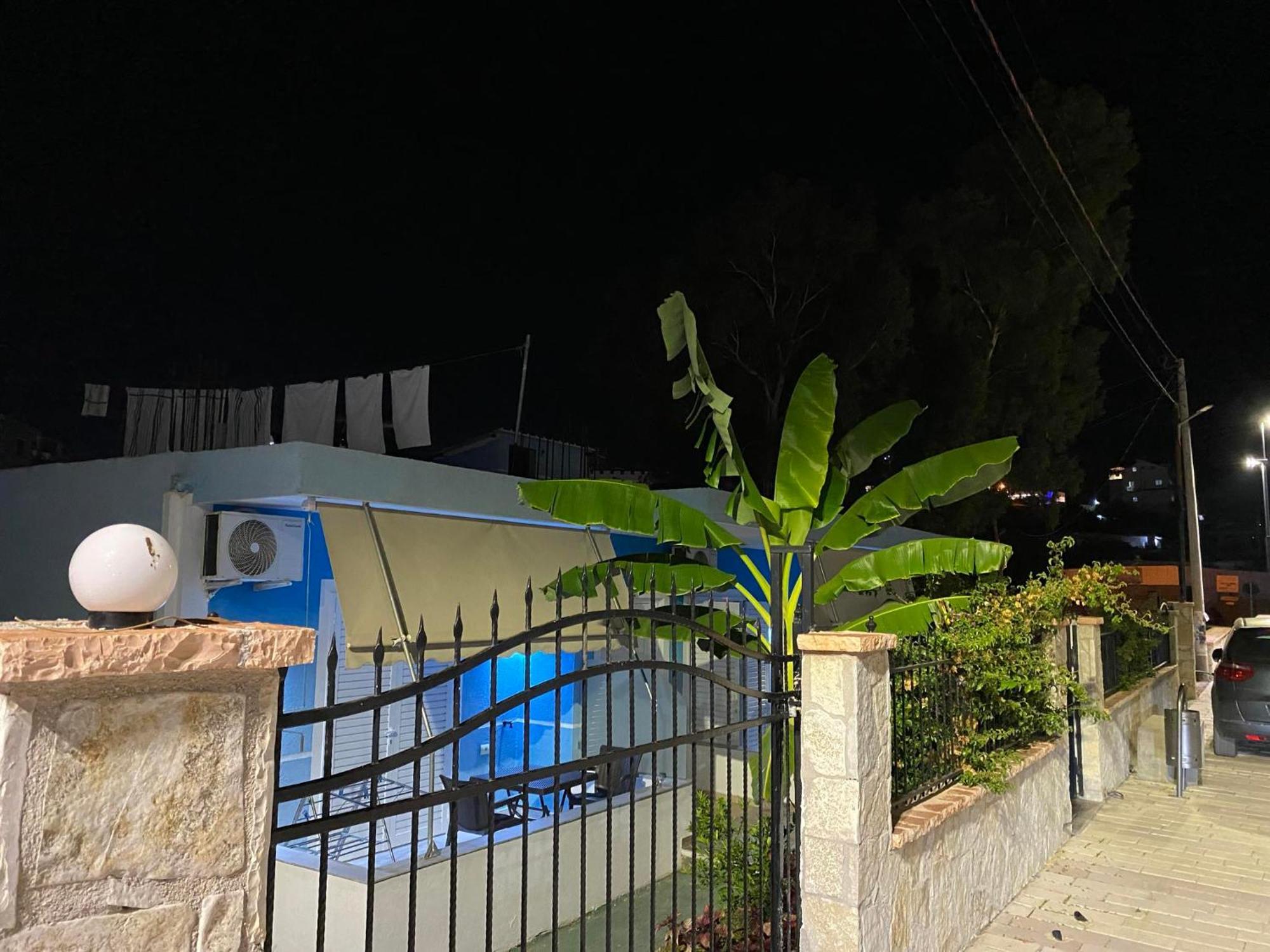 Elton Tafa guesthouse Ksamil Eksteriør billede